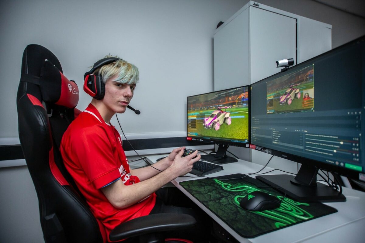 FE News | Barnsley College levels up with new Esports degree