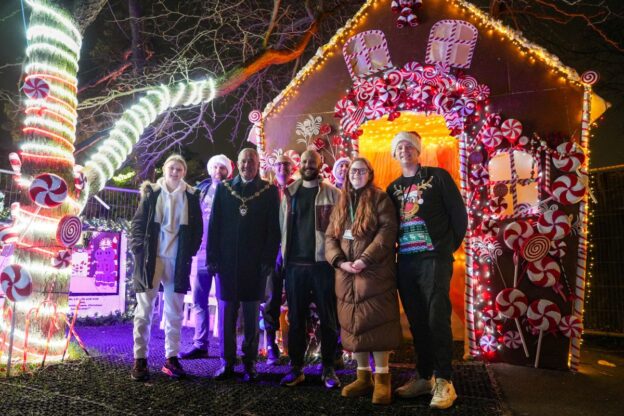 BDC Staff and Students, Mind Staff and Havering Mayor at the Gingerbread house for FE news