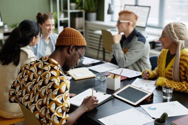 Gen Z Abandons Cash as Colleges Face Pressures to Modernise Payment Systems